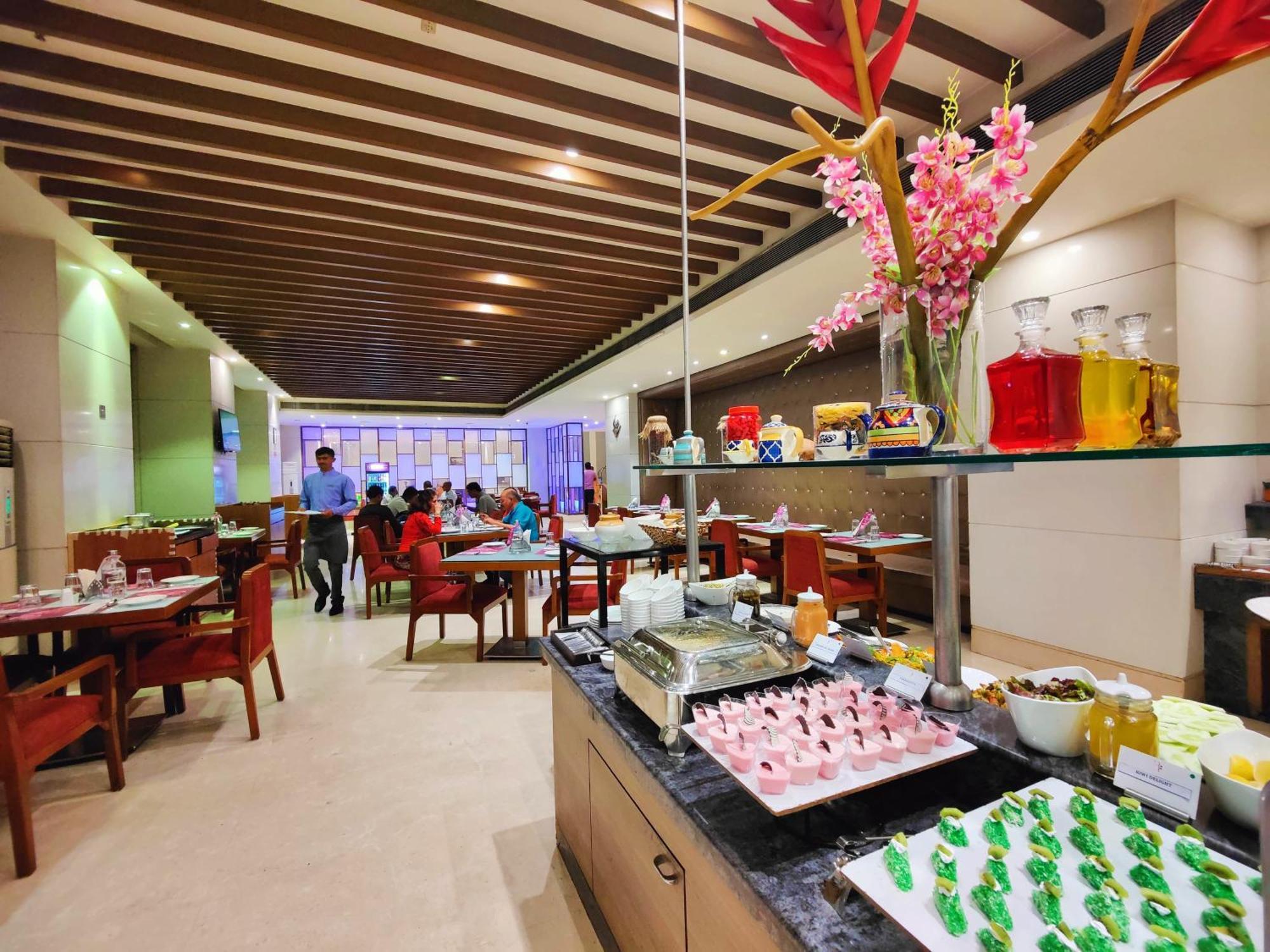 แกรนด์ เอกโซติกา บิซิเนสโฮเต็ล Hotel Pimpri-Chinchwad ภายนอก รูปภาพ