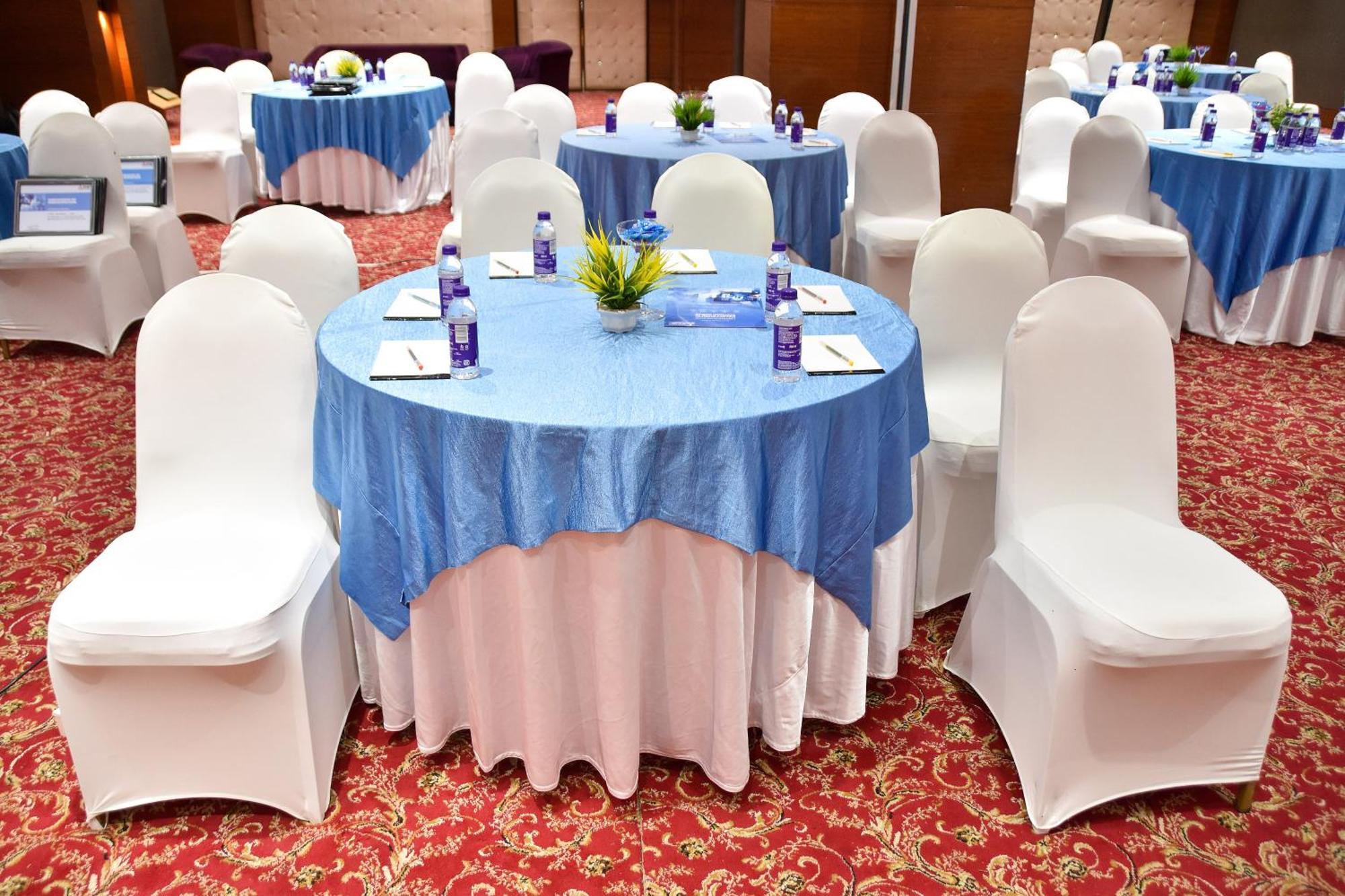 แกรนด์ เอกโซติกา บิซิเนสโฮเต็ล Hotel Pimpri-Chinchwad ภายนอก รูปภาพ