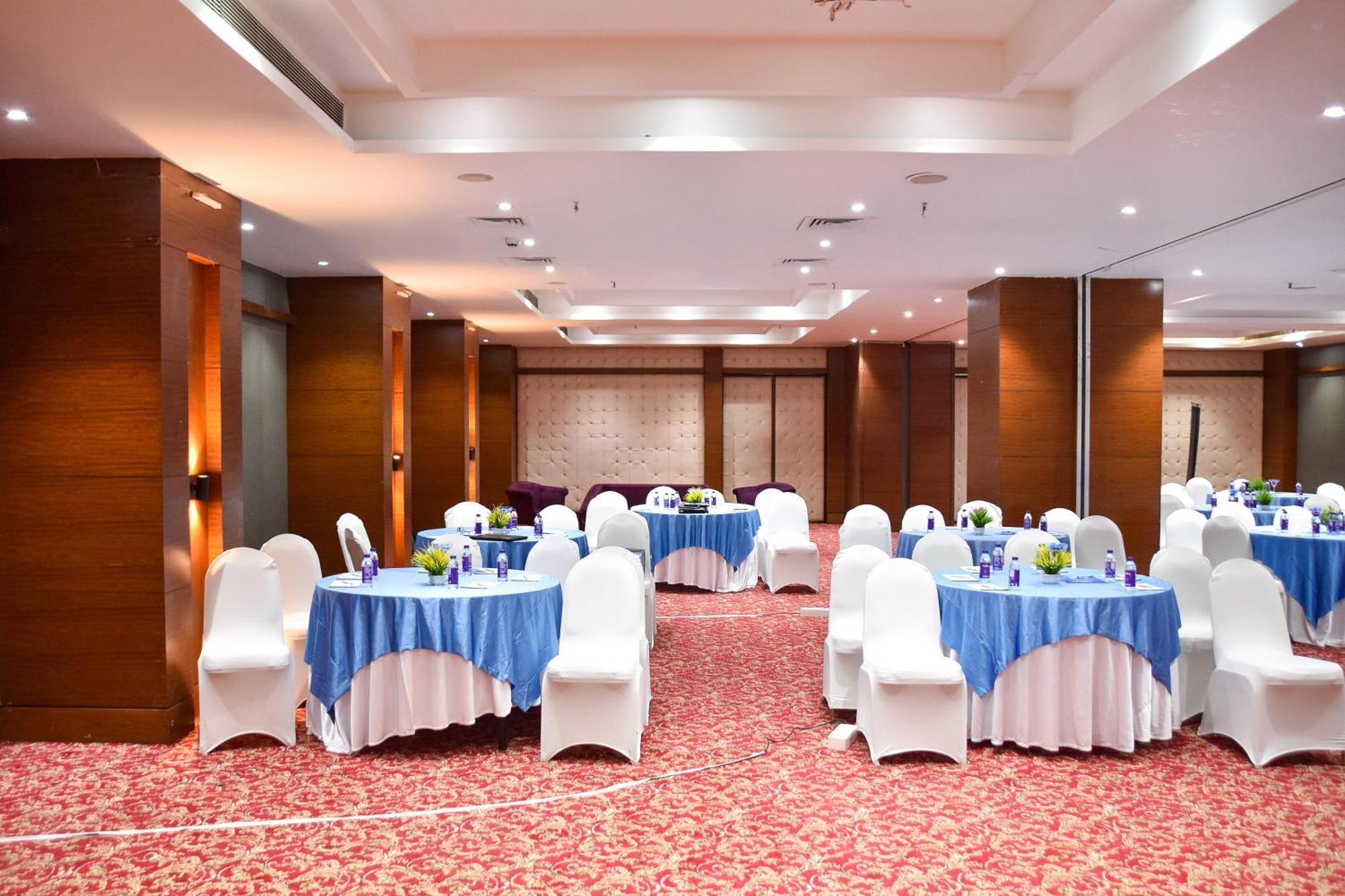 แกรนด์ เอกโซติกา บิซิเนสโฮเต็ล Hotel Pimpri-Chinchwad ภายนอก รูปภาพ
