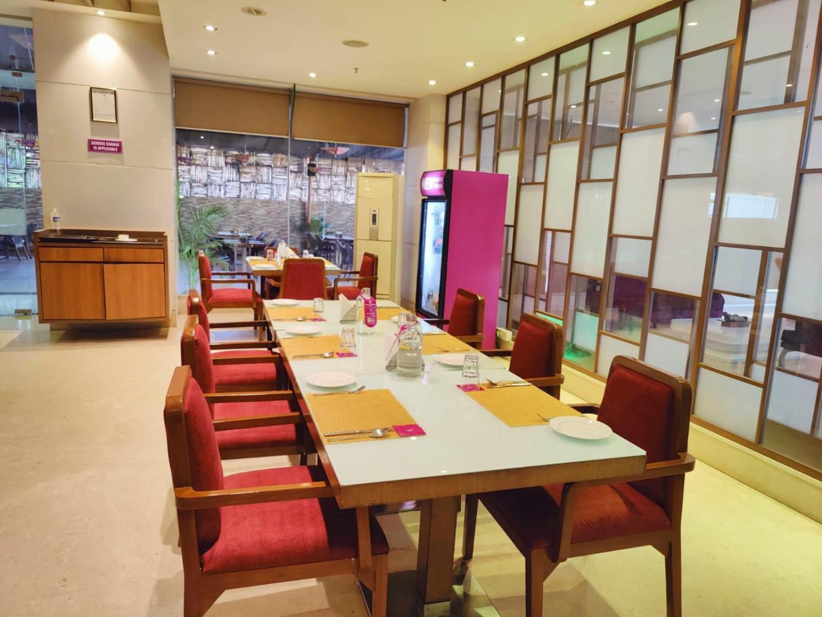 แกรนด์ เอกโซติกา บิซิเนสโฮเต็ล Hotel Pimpri-Chinchwad ภายนอก รูปภาพ