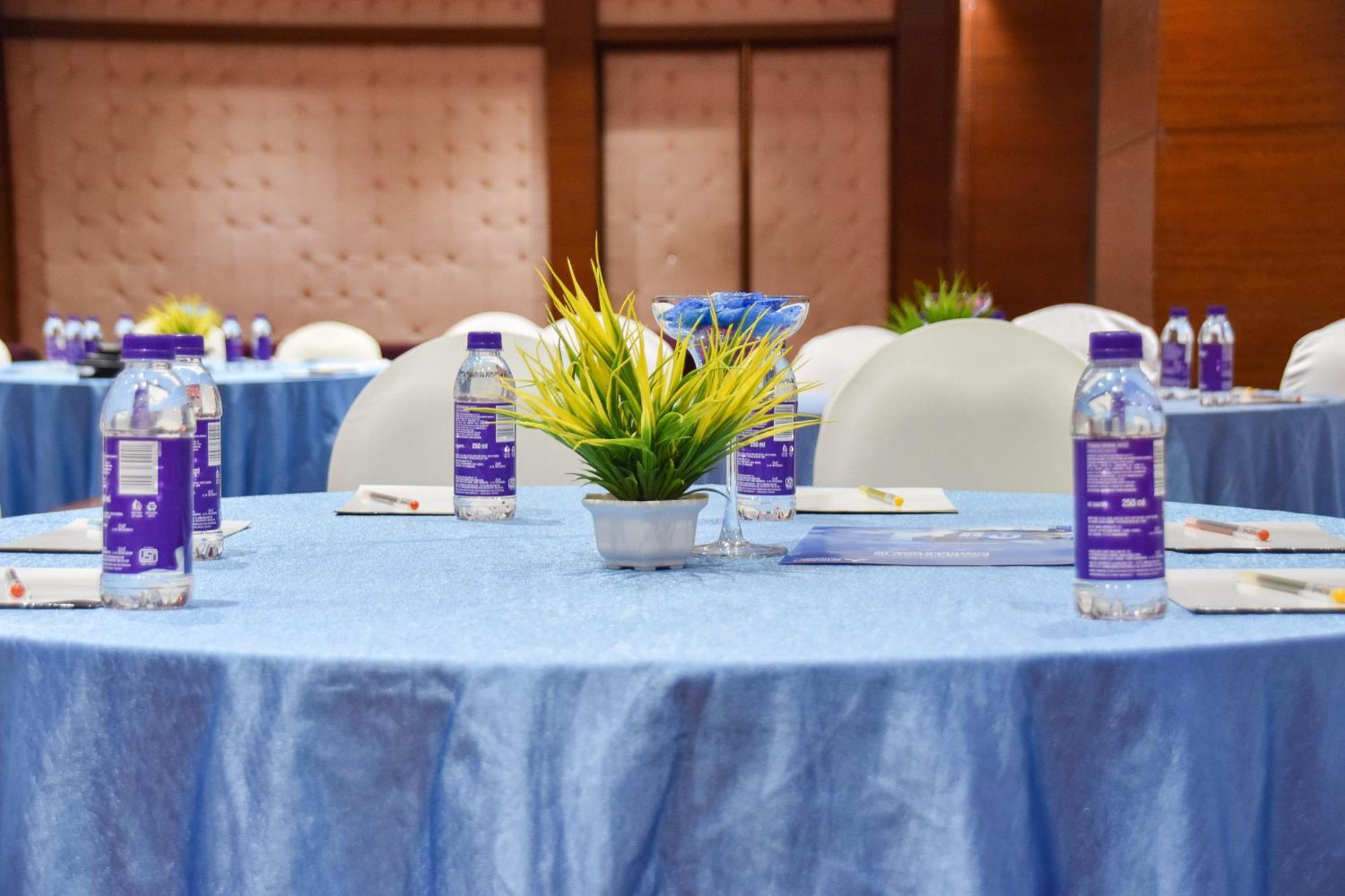 แกรนด์ เอกโซติกา บิซิเนสโฮเต็ล Hotel Pimpri-Chinchwad ภายนอก รูปภาพ