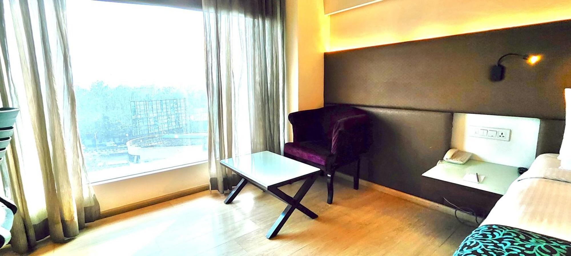 แกรนด์ เอกโซติกา บิซิเนสโฮเต็ล Hotel Pimpri-Chinchwad ภายนอก รูปภาพ